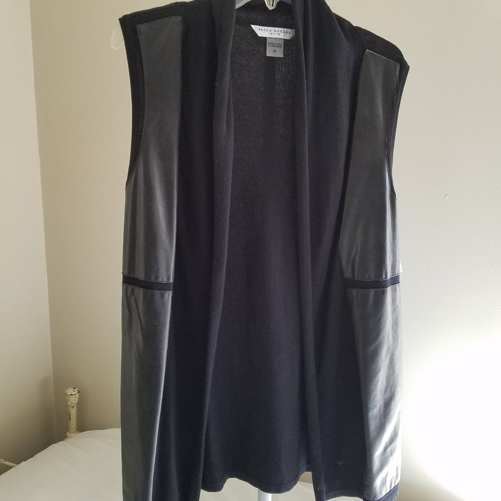 Peter Nygard Women PM Long vest NWT
